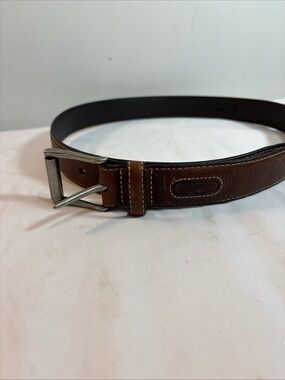 Columbia Men's Brown Leather Belt - Classic Casual Style. 1136